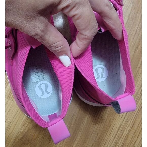 Lululemon Chargefeel Low Workout Shoes 9.5 - Picture 4 of 10